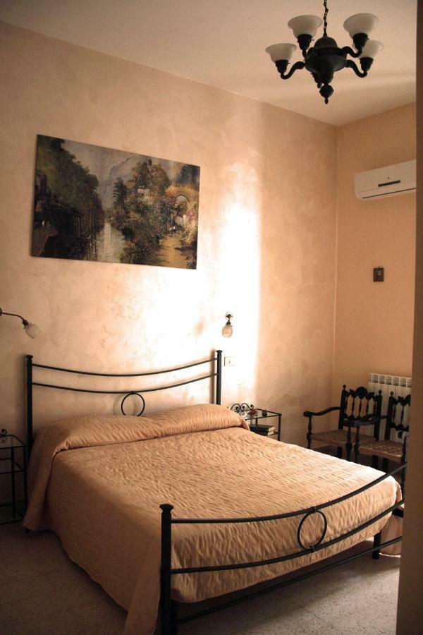 Domus Cicerone Bed and Breakfast Formia Buitenkant foto